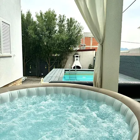 Apartmán Sonnige Dalmatien Kaštel Novi